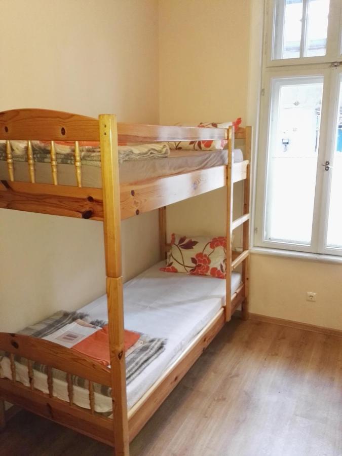 Interhost Guest And Guest house *