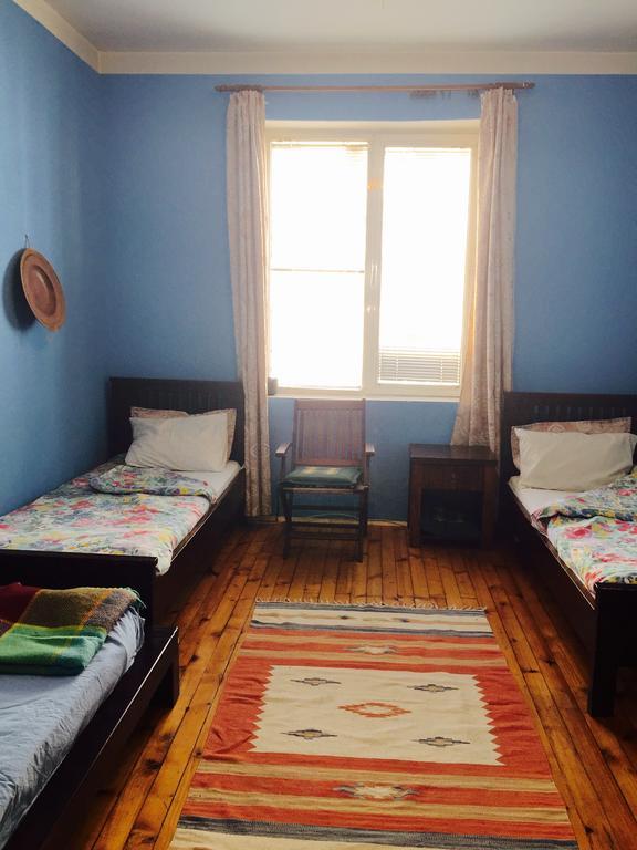 Interhost Guest And Guest house