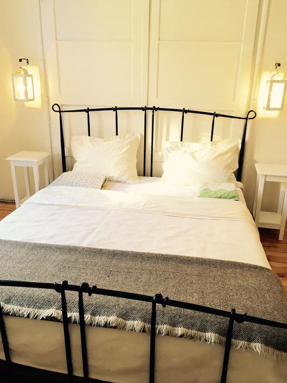 Interhost Guest And Guest house